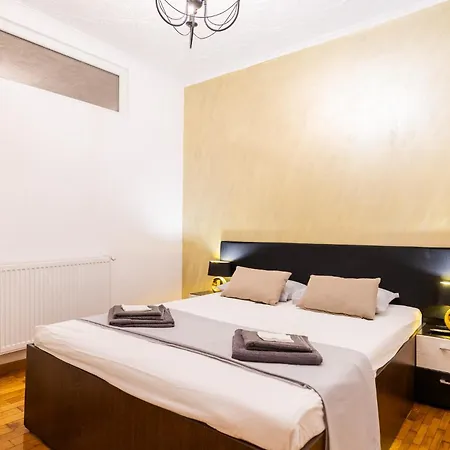 Ultracentral Apartment 2 Brasov Exterior photo